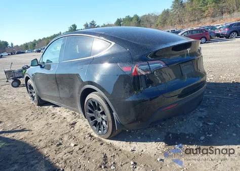 2022 Tesla Model Y Long Range Dual Motor All-Wheel Drive from USA, damaged, VIN 7SAYGAEE1NF467559